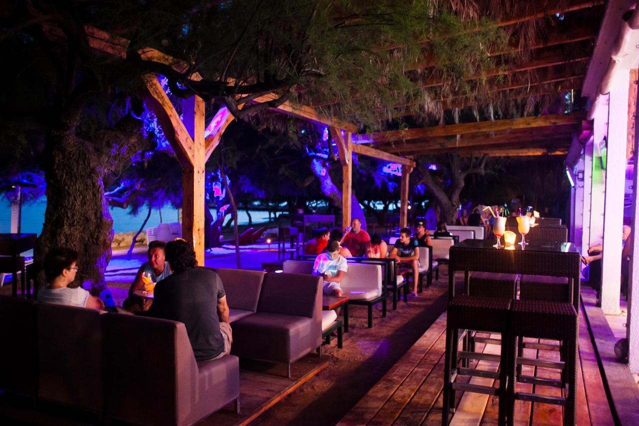 شقة Anastazija Sea View أوميس المظهر الخارجي الصورة