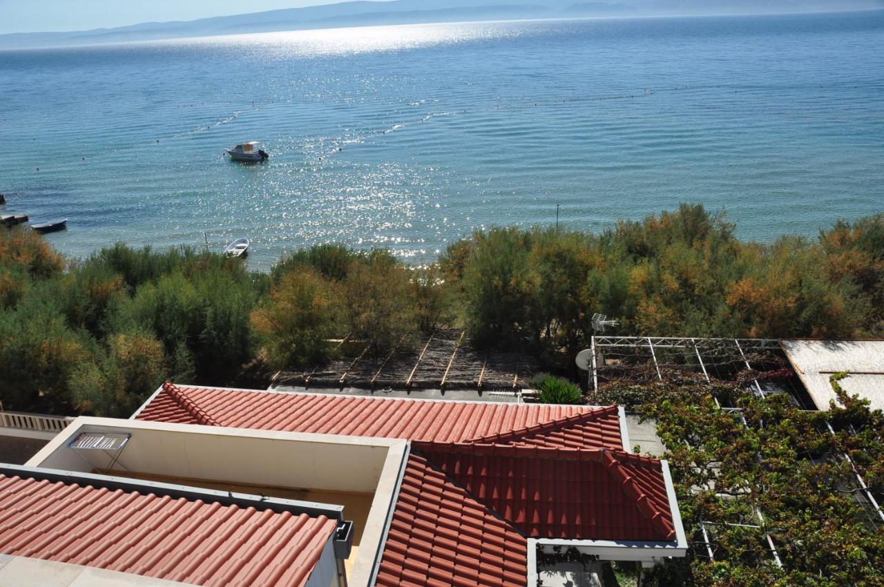 شقة Anastazija Sea View أوميس المظهر الخارجي الصورة