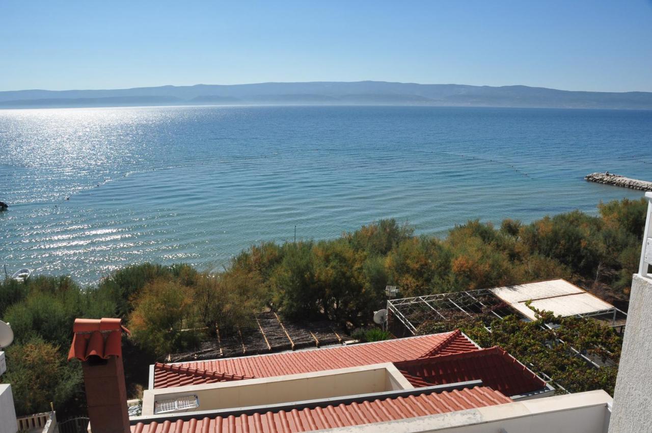 شقة Anastazija Sea View أوميس المظهر الخارجي الصورة